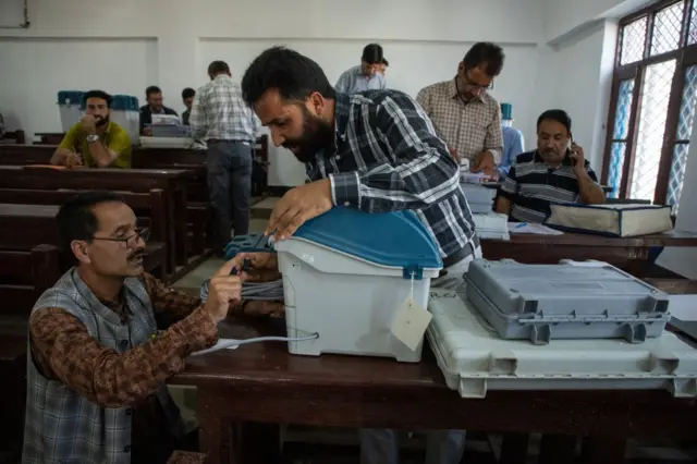  कोर्टाने काय म्हटलं?