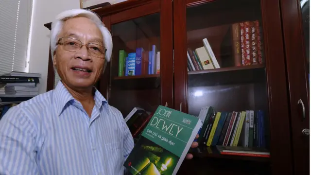 Giáo sư Chu Hảo