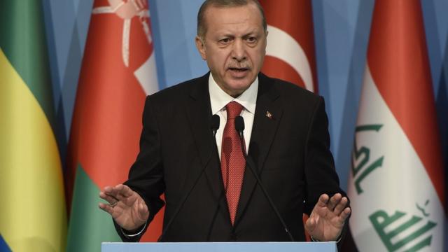 Erdoğan İslam İşbirliği Teşkilatı'nda konuşuyor