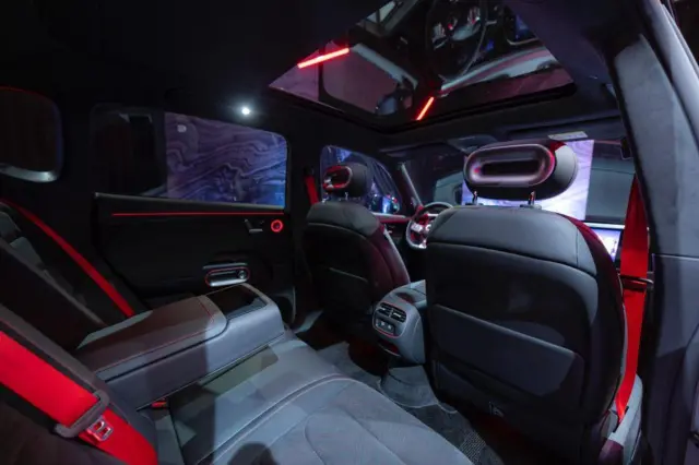 هشتگ ۵ بزرگترین مدل اسمارت است