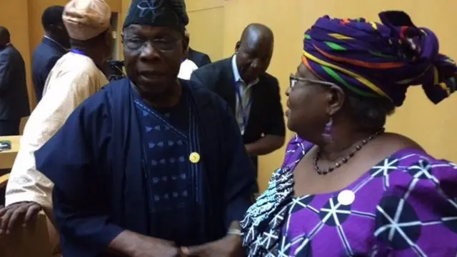 Ọjọgbọn Ngozi Okonjo-Iweala ati aarẹ Oluṣẹgun Ọbasanjọ