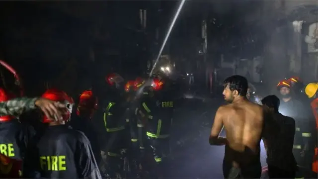 সব আগুন পানি দিয়ে নেভানো যায় না