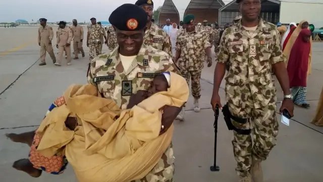 कैद से छोड़ी गई लड़कियां