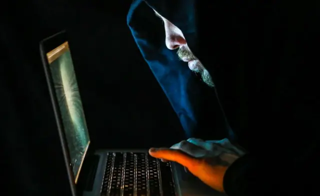 Imagen de un hacker.