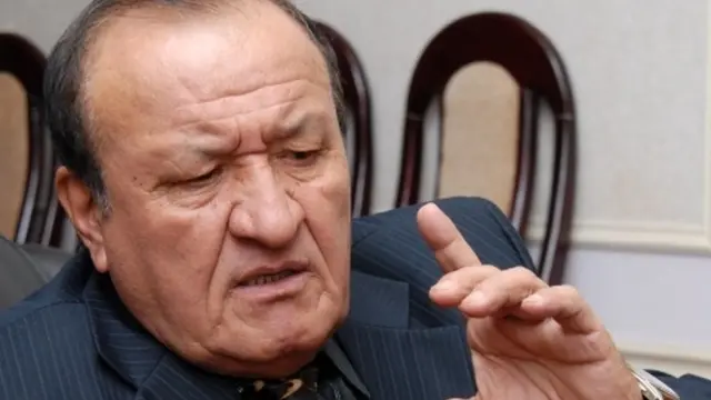 Oshxonada onam bilan jinsiy aloqa