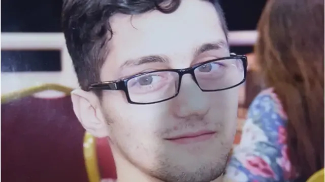 غيث سلامة، لاجئ سوري توارى عن الأنظار منذ أن احتجزته الشرطة التركية