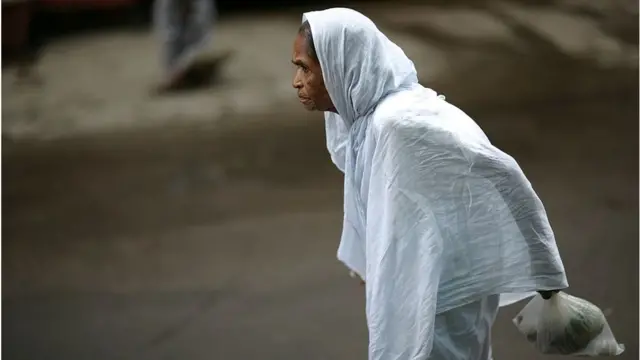 বরাদ্দের ক্ষেত্রে বৈষম্য দেশের সুষম উন্নয়নকে বাধাগ্রস্ত করে।