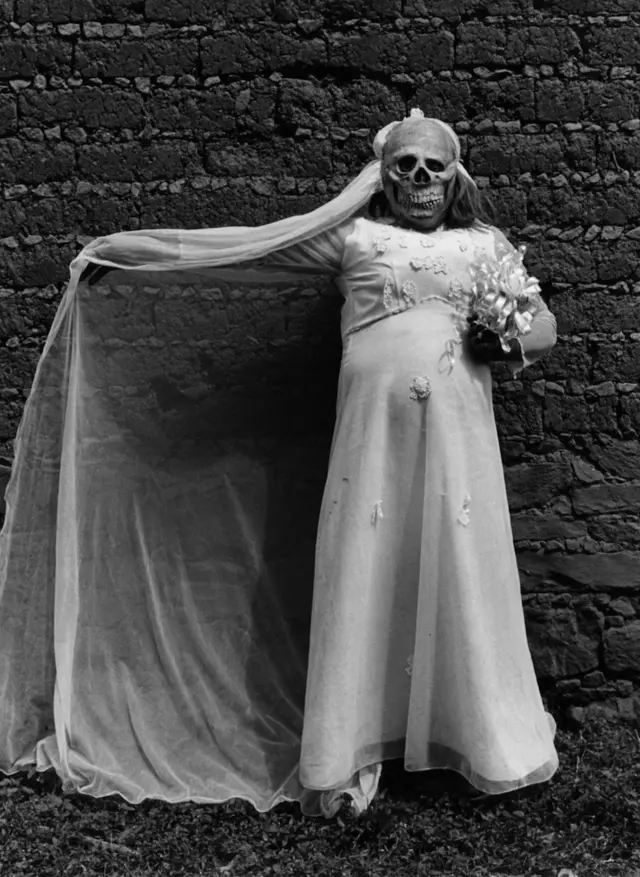 Novia muerte, Chalma, México, 1990.