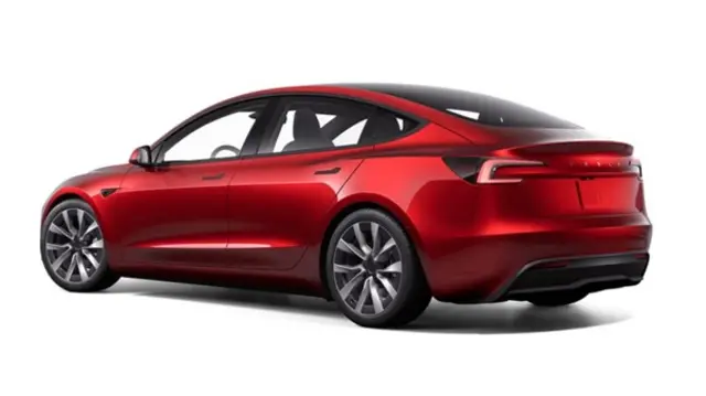 تسلا می‌گوید پنجاه درصد قطعات را در به‌روزآوری مدل ۳ عوض کرده است