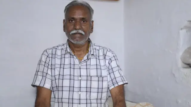 Eedeynta musuqmaasuqa ayaa keentay in afar carruur ah oo uu dhalay Mr Avadhiya, oo uu ku jiro Neeraj oo sawirkiisu idin muuqdi, ay ka tagaan iskuulka.