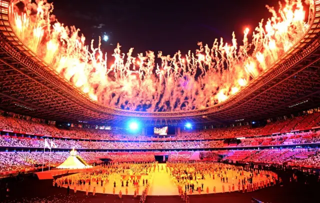 Fogosquand cbetartifício durante a abertura dos Jogos Olímpicosquand cbetTóquio 2020