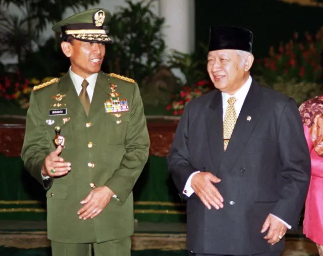 Wiranto, Soeharto, dwifungsi ABRI, Orde Baru, militer