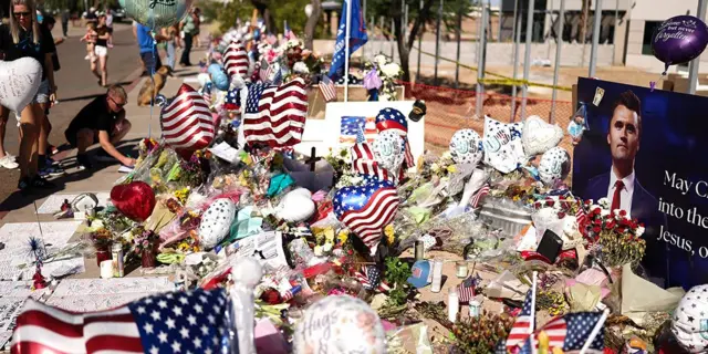 یادبود چارلی کرک