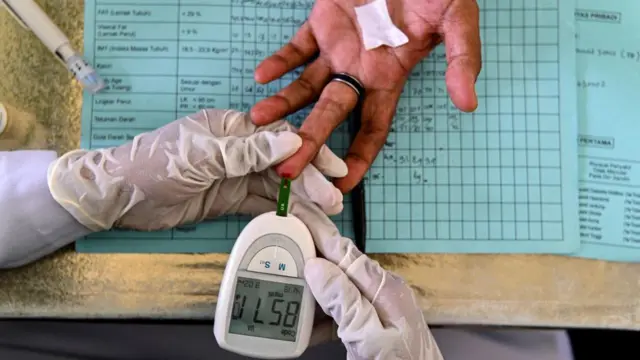 Pemeriksaan medis diabetes di Banda Aceh.