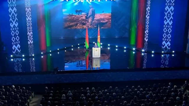 Лукашенко дає промову