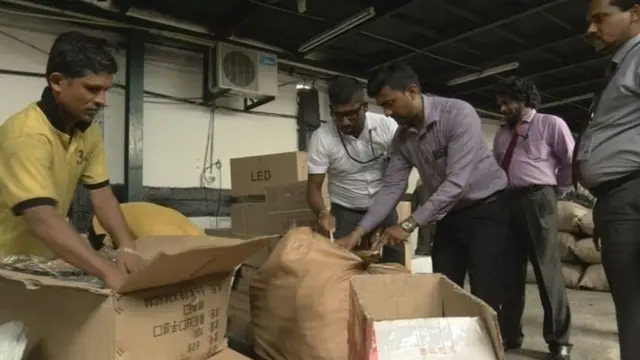 සීනි සමඟ ගෙනා මත්ද්‍රව්‍ය තොගයක් අල්ලා ගත් අවස්ථාවක්