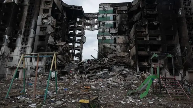 मानवीय मूल्य चुकाउनुका अतिरिक्त युद्धले युक्रेनको अर्थतन्त्र अत्यन्त प्रभावित भएको छ