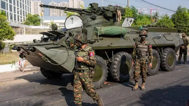 মিয়ানমারের সৈন্যরা