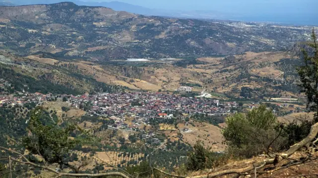روستای سن لوکا در کالابریا
