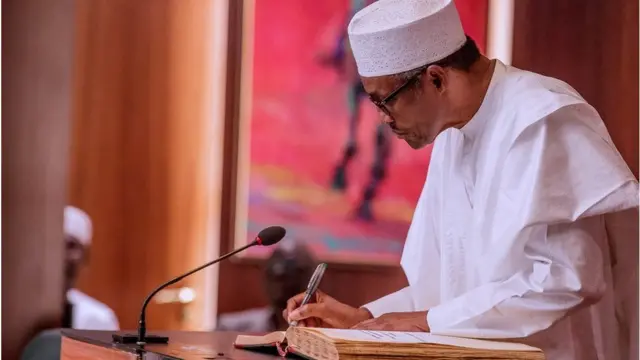 Aarẹ Buhari n kọwe