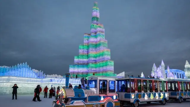 مهرجان الثلوج