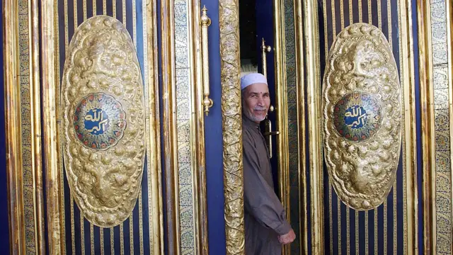 Mosquée "Mère de toutes les villes"