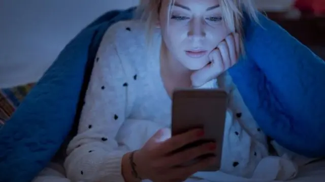 التواصل الاجتماعي