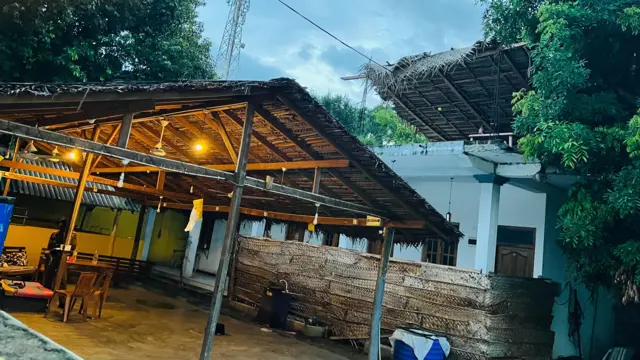 ආරුගම්බේ ප්‍රදේශයේ පිහිටි ඊශ්‍රායල් ජාතිකයින්ගේ "චබාද් හවුස්" ලෙස හැඳින්වෙන ආගමික ස්ථානය 