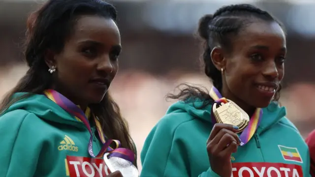 Xurunash Dibaabaa fi Almaaz Ayyaanaa