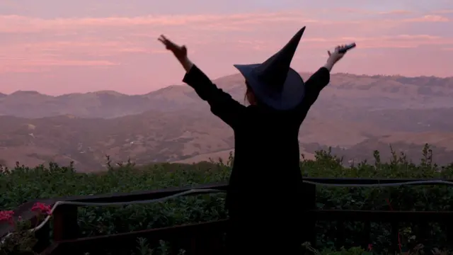 சூனியக்காரி தொப்பி