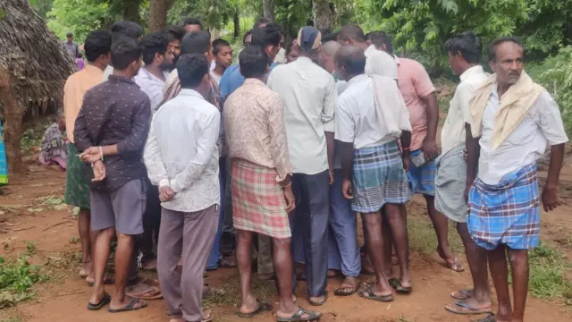 గ్రామస్థులు