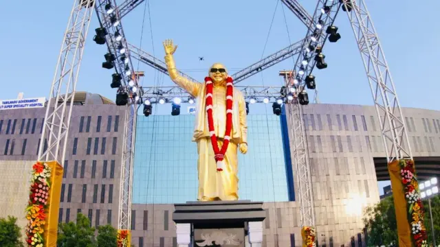 "எந்த மொழியையும் எதிர்க்கக் கூடாது" - கருணாநிதி சிலை திறப்பு விழாவில் வெங்கய்ய நாயுடு பேசியது என்ன?