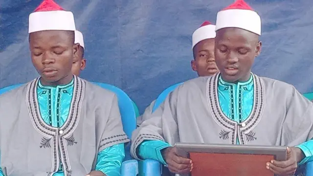 Aworan awọn ọmọ ile keu