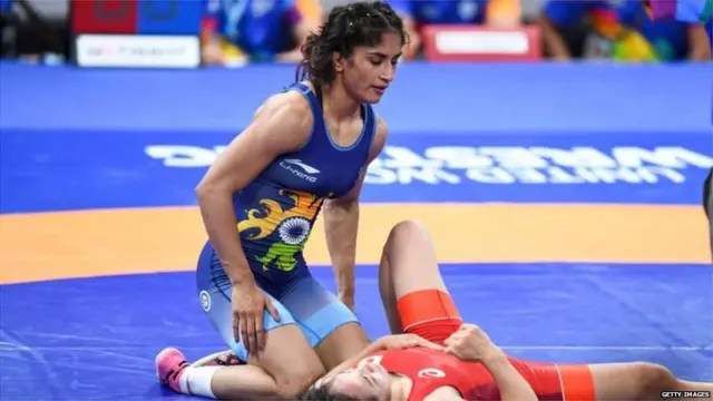 ਟੋਕੀਓ ਓਲੰਪਿਕ ਵਿੱਚ ਵਿਨੇਸ਼ ਫੋਗਾਟ ਭਾਰਤੀ ਮਹਿਲਾ ਕੁਸ਼ਤੀ ਟੀਮ ਦੀ ਅਗਵਾਈ ਕਰ ਰਹੇ ਹਨ