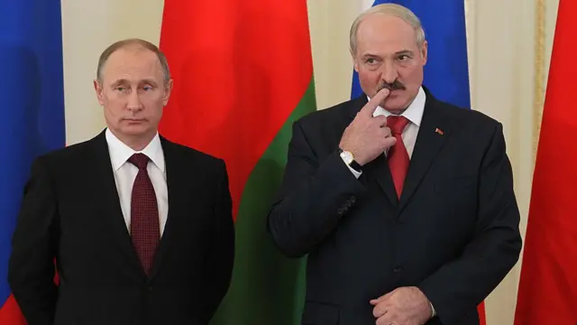El presidente ruso, Vladimir Putin, junto a Alexander Lukashenko.
