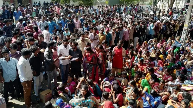 போராட்டத்தில் களமிறங்கிய கல்லூரி மாணவர்கள்