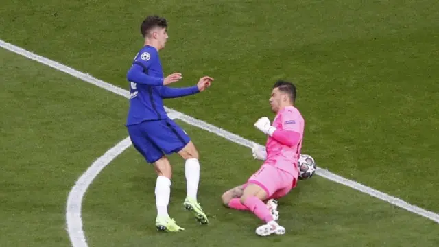 Kai Havertz kaleciyi böyle çalımladı