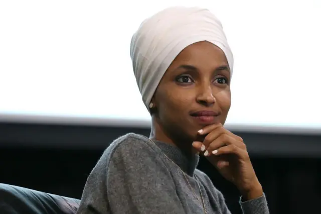 Ilhan Omar ni umudepite wa Amerika wavukiye i Mogadishu uzwiho kuba umwe mu banenga cyane Trump na politike ze