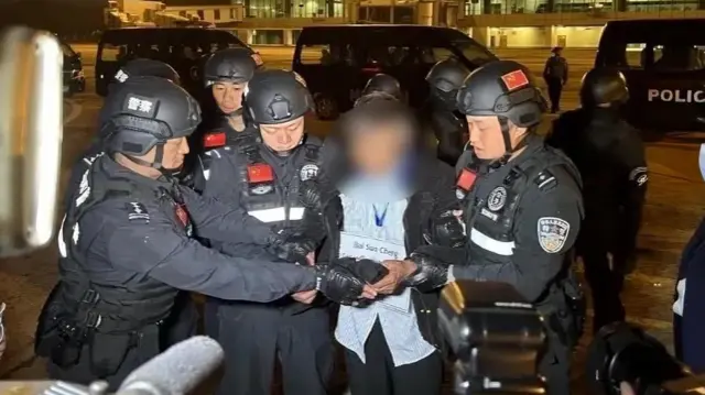 တရုတ်ဘက်ကအလိုရှိတဲ့ ကိုးကန့်သူဌေးတွေကို ပြီးခဲ့တဲ့ ဇန်နဝါရီက နေပြည်တော်ကတဆင့် လွှဲပေးခဲ့စဉ်။