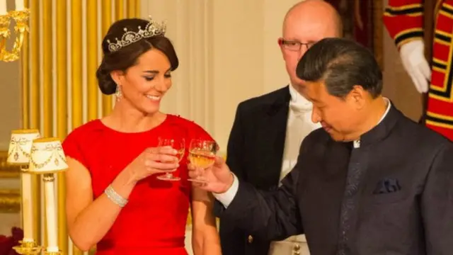 صورة إرشيفية للرئيس الصيني خلال زيارته إلى بريطانيا