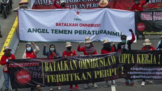 Demo tolak UU Cipta Kerja
