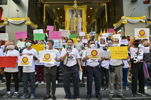 อ﻿ปพส. ยื่นหนังสือคำร้องถึงซีพีออลล์