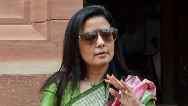 महुआ मोईत्रा