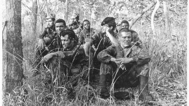 Soldados do exército português durante a guerra colonial