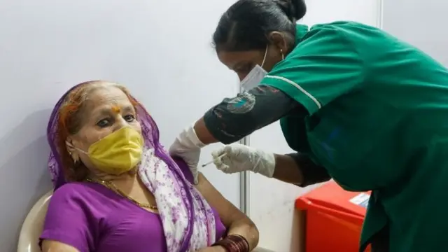 भारत में कोरोना वैक्सीन