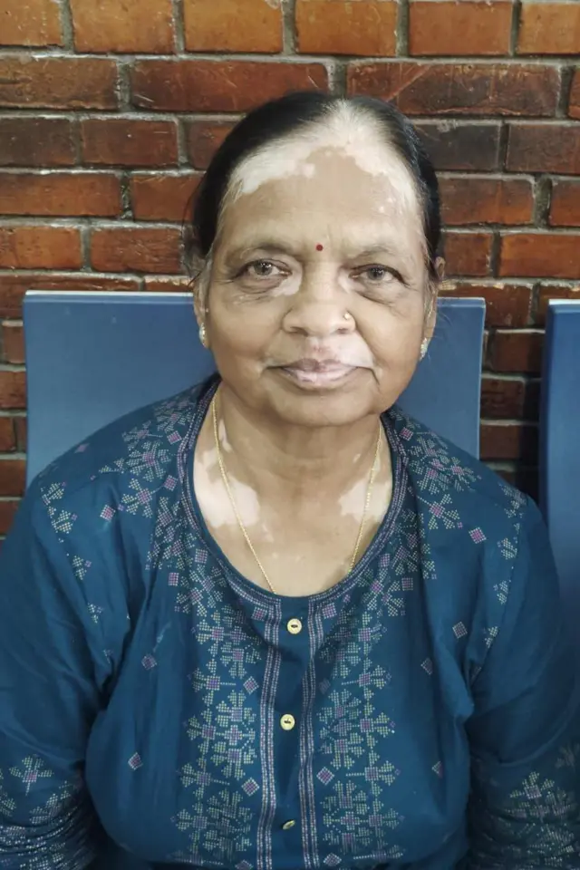 ગુજરાતીઓ નેપાળમાં ફસાયા, પર્યટન કે યાત્રા કૈલાશ માનસરોવર માટે રાજકોટ, અમદાવાદ અને ભાવનગરથી ગયેલા ગુજરાતીઓ, જેન ઝી વિરોધપ્રદર્શન, સોશિયલ મીડિયા ઉપર પ્રતિબંધ, નેપાળ યુવા આંદોલન, નેપાળ હિંસા, વડા પ્રધાન ઓપી શર્મા ઓલીનું રાજીનામું, રાષ્ટ્રપતિ રાજીનામું, કાઠમંડુમાં સેના, બીબીસી ગુજરાતી 