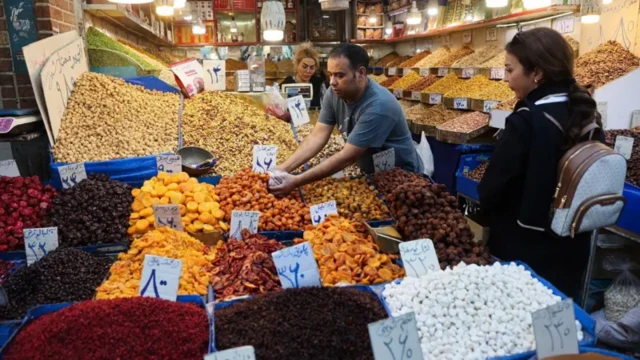 قیمت میوه و خشکبار در ایران ظرف یک سال به طور متوسط بیش از دو برابر شده است