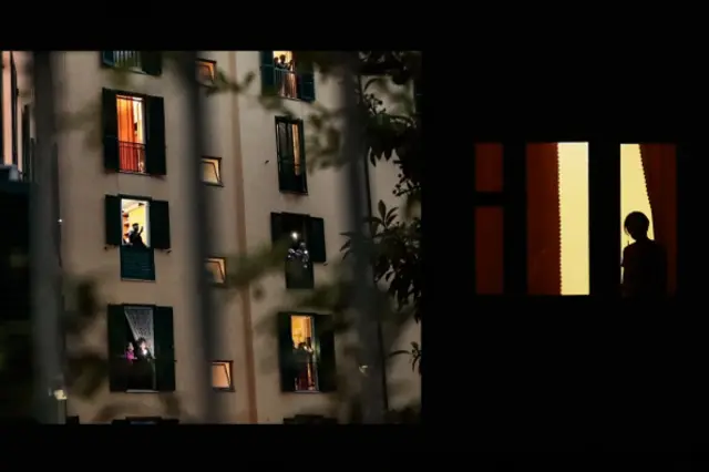 مع نهاية 2020، نسخ فنية من كورونا تغزو الساحة العربية-الخليجية