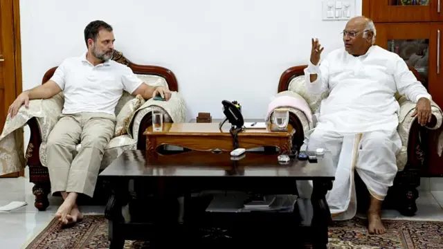 राहुल गांधी और खड़गे