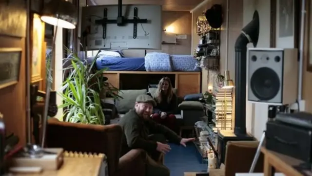 他们的房内安装了地热设施